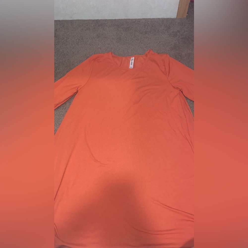 quarter sleeve, orange dress
